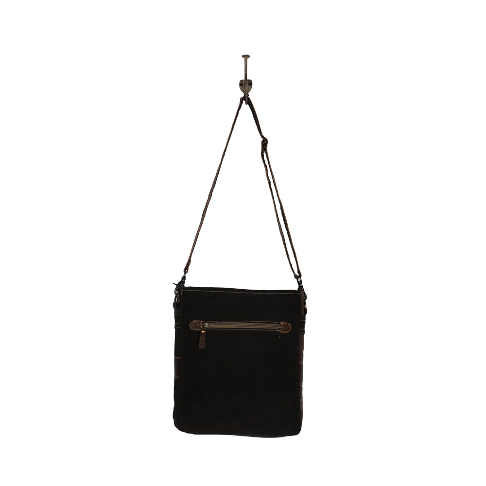 Pro forma Shoulder Bag