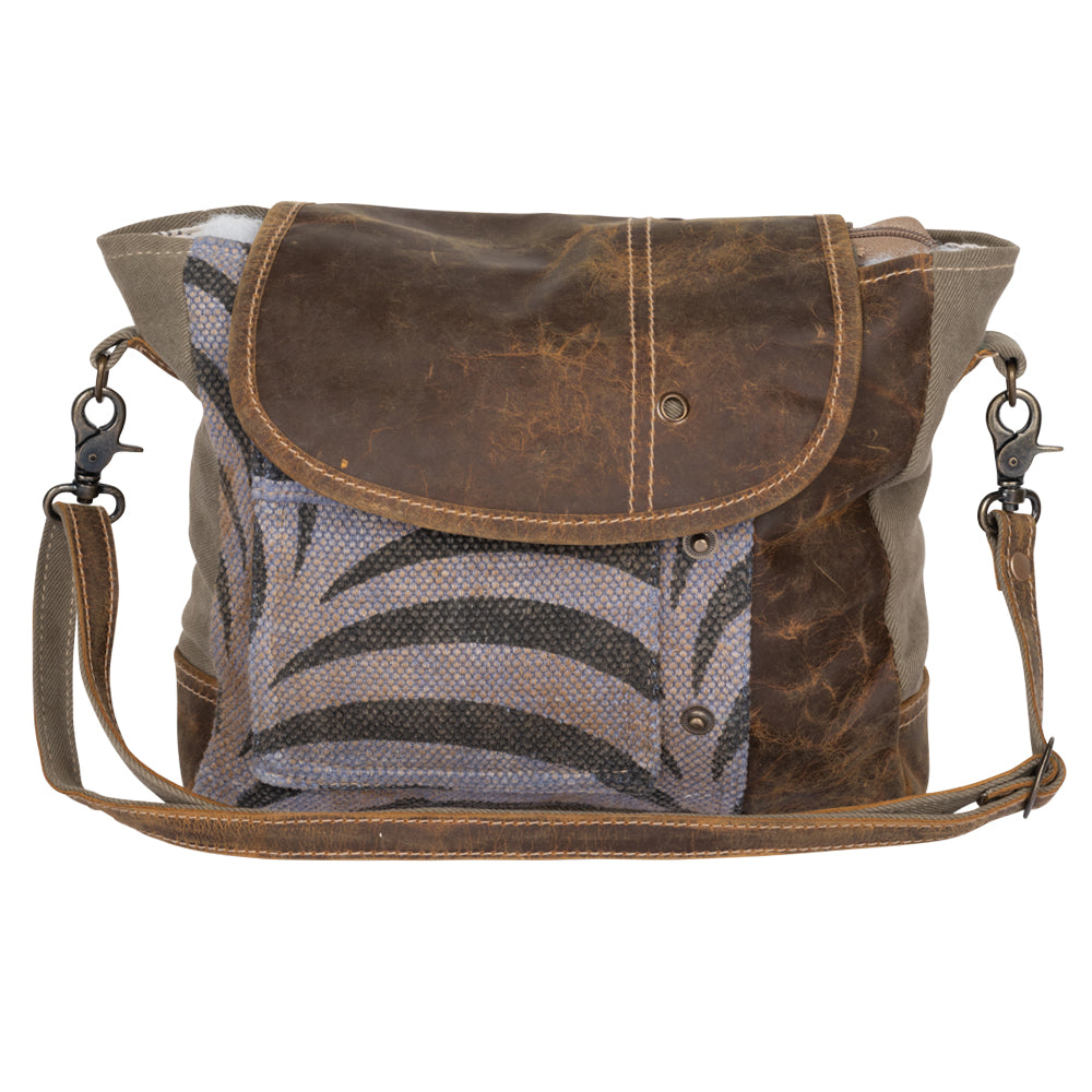 Elegance Icon Shoulder Bag