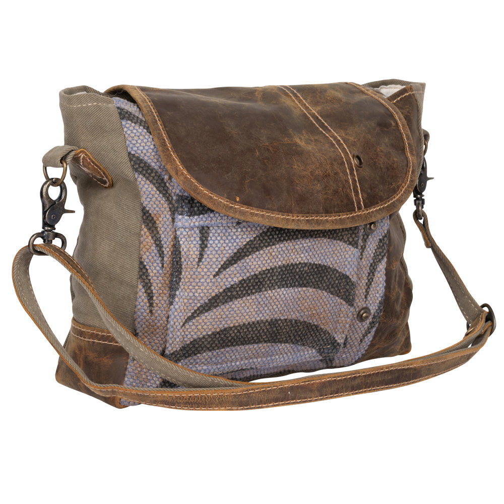 Elegance Icon Shoulder Bag