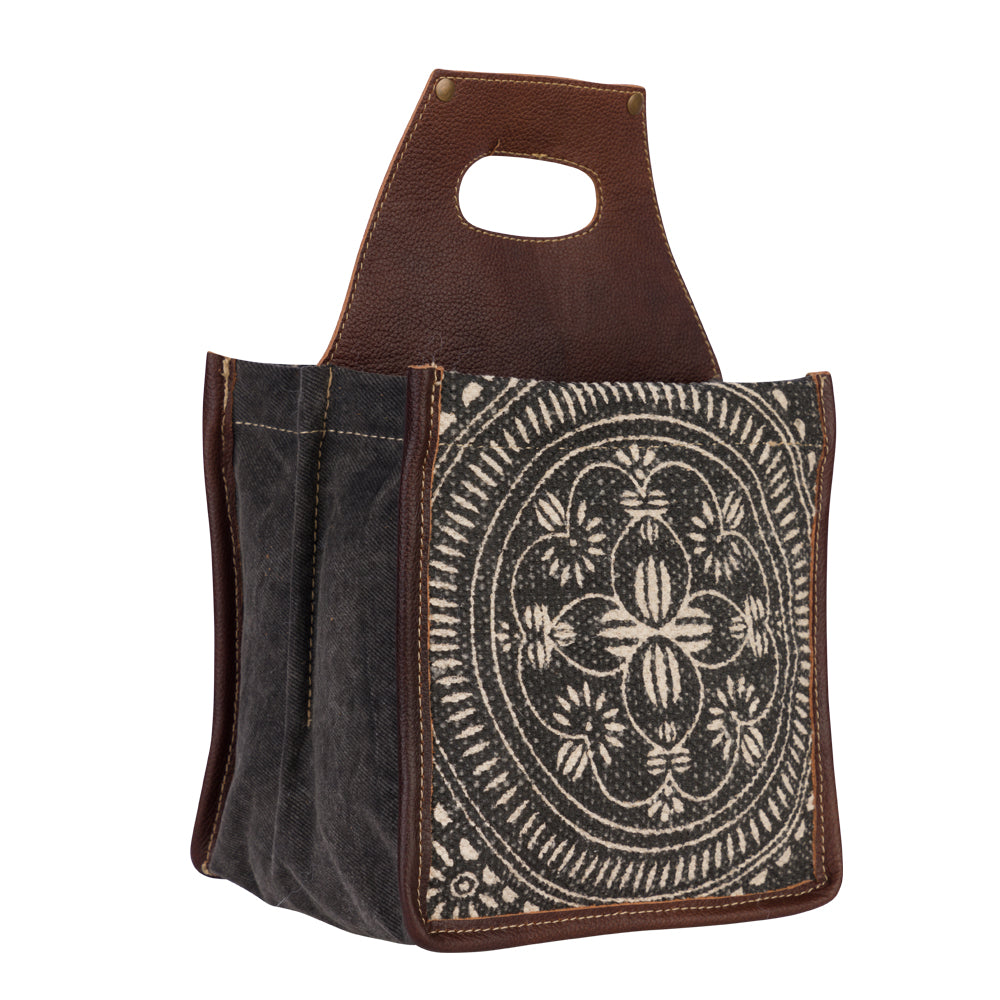 Trippy Tapistry 6 Pack Caddy