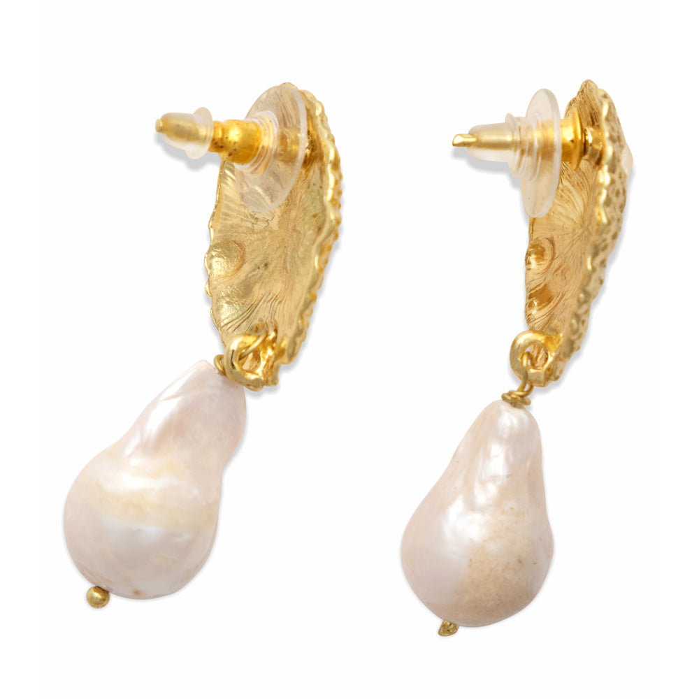 Arctic Pearl Earring