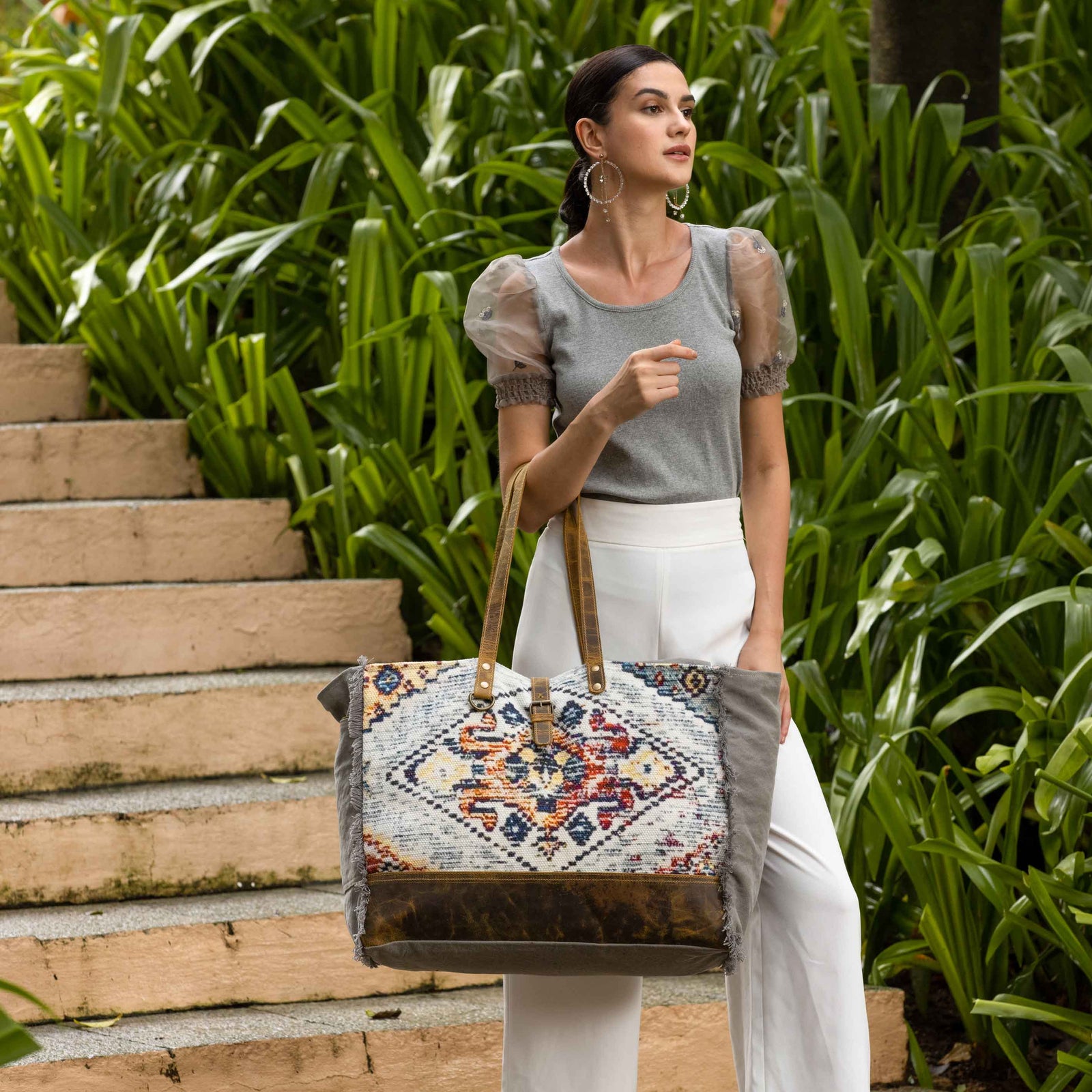 DREAMY AFFAIR WEEKENDER BAG