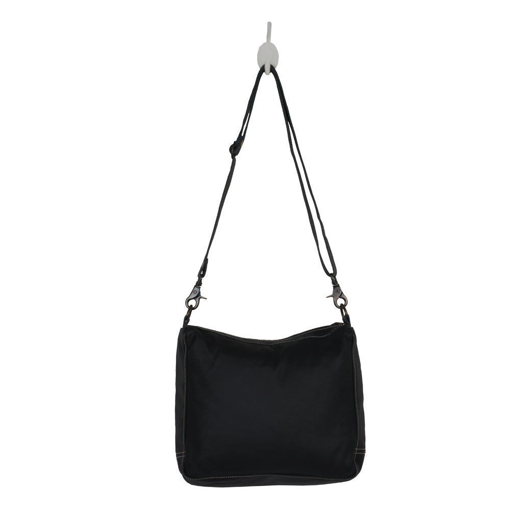 Monochromatic Magic Bag
