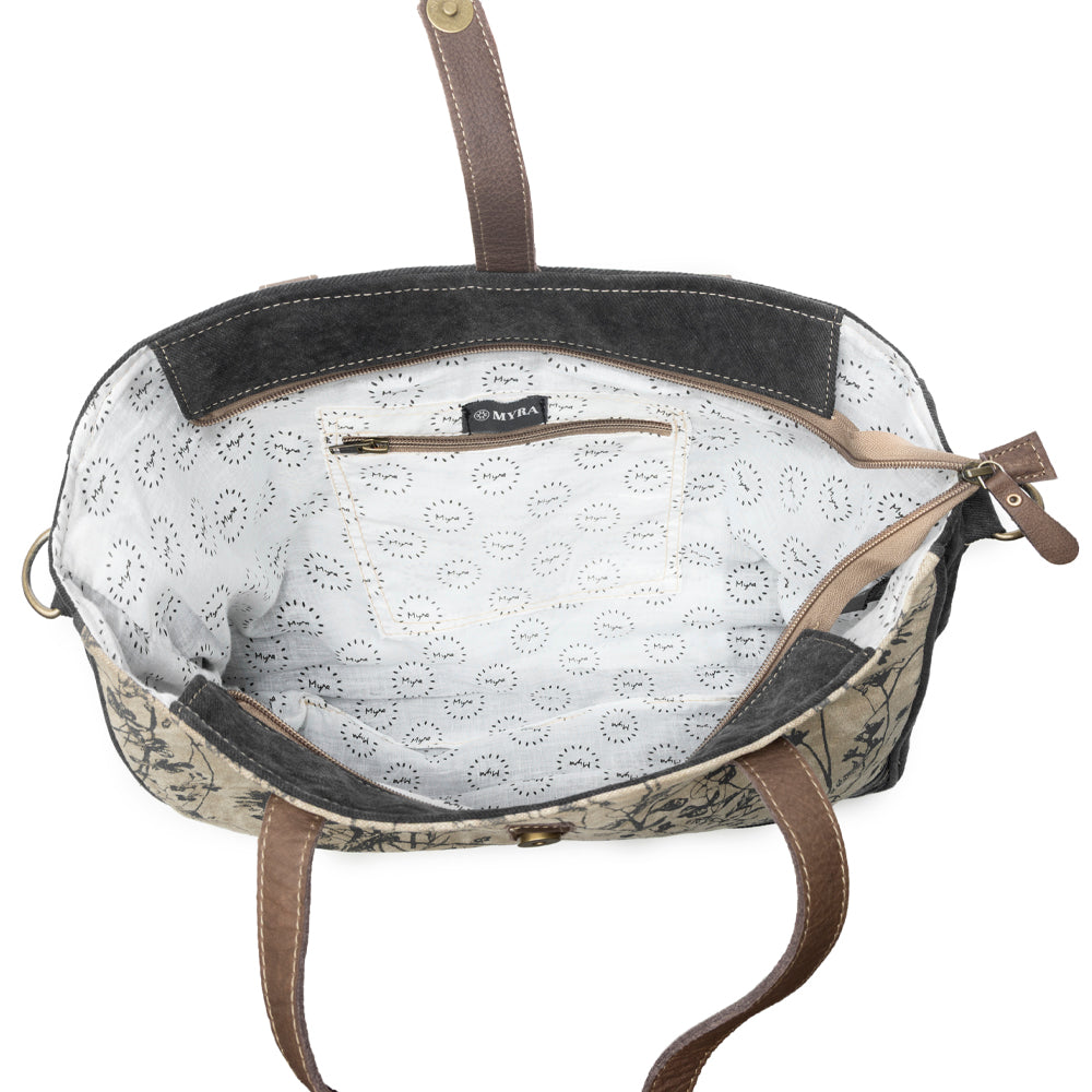 THE MYSTIQUE MESSENGER BAG
