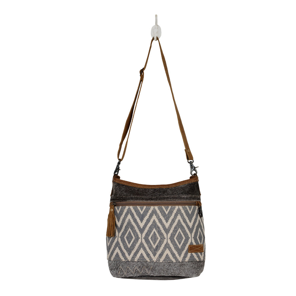 OATH SHOULDER BAG