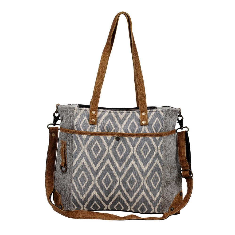 FLOUNCE MESSENGER BAG