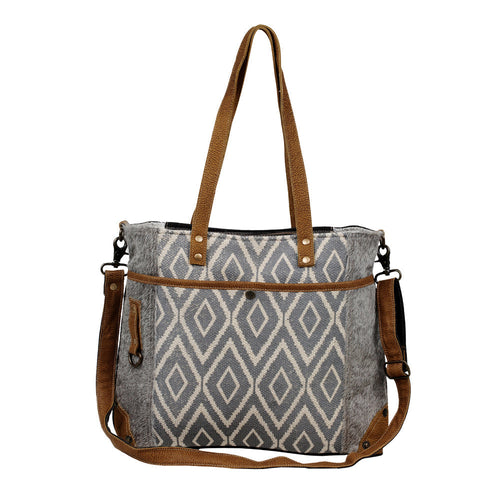 FLOUNCE MESSENGER BAG