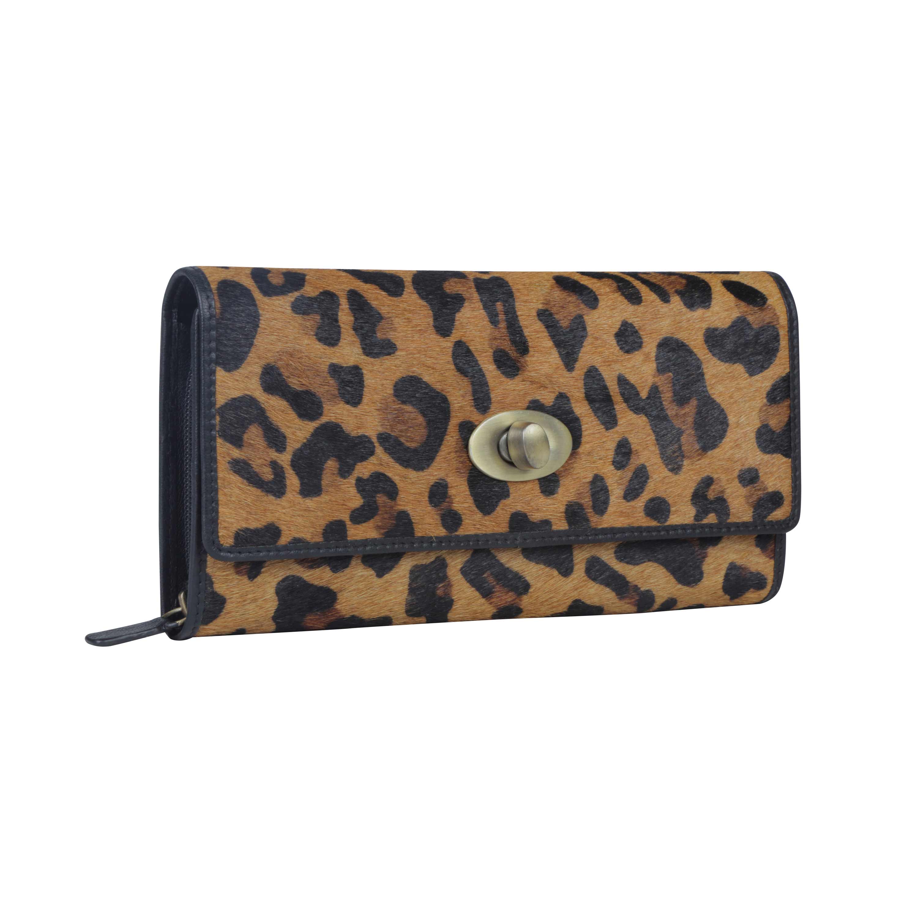 Genteel Leopard Print Wallet