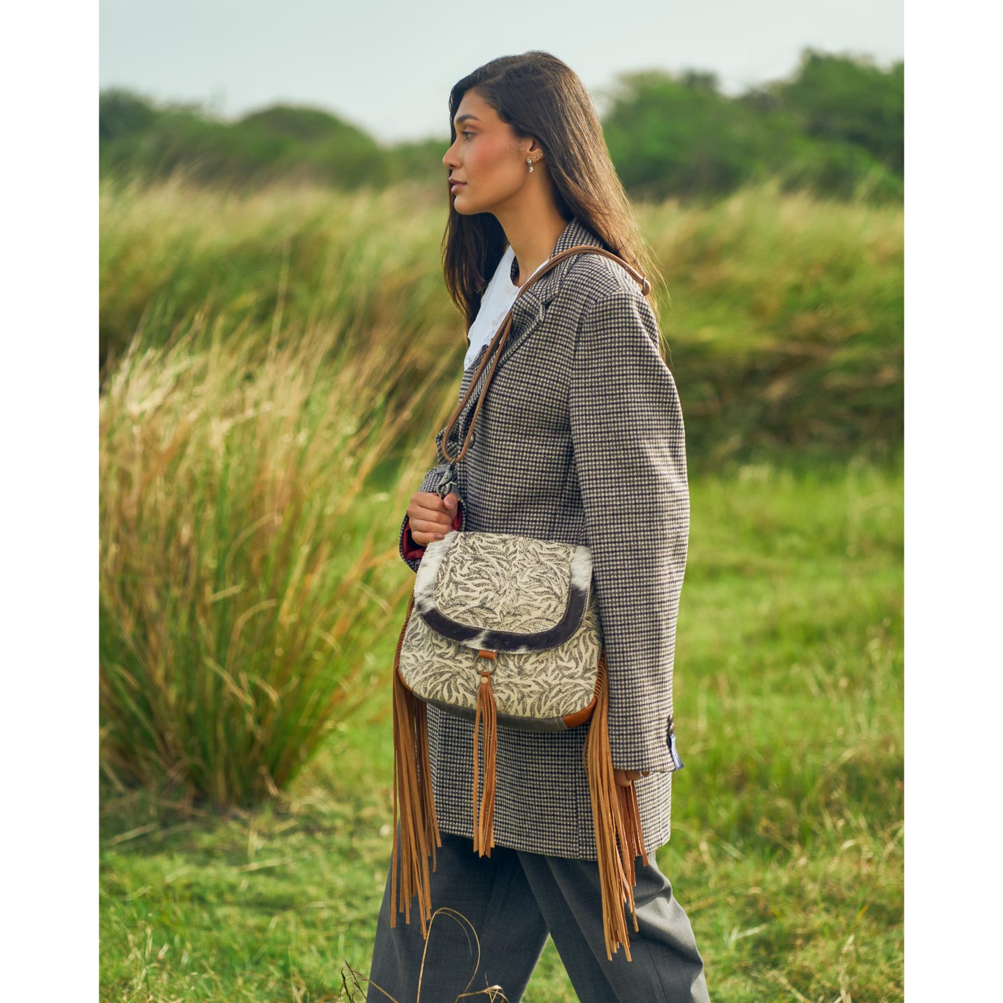 Monochromatic Foliage Shoulder Bag