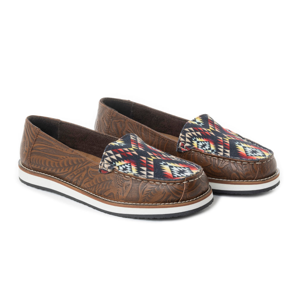 Embossed Footing Sneakers