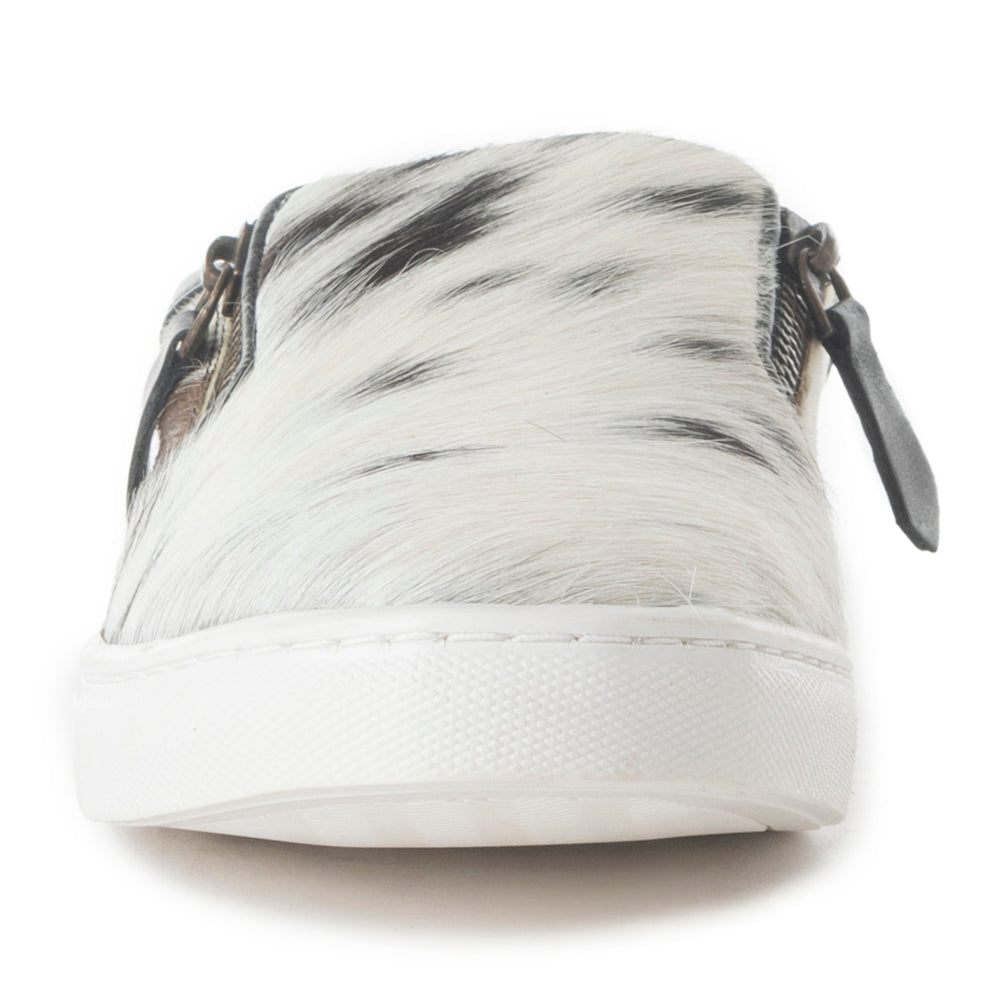 Arctic sneaker