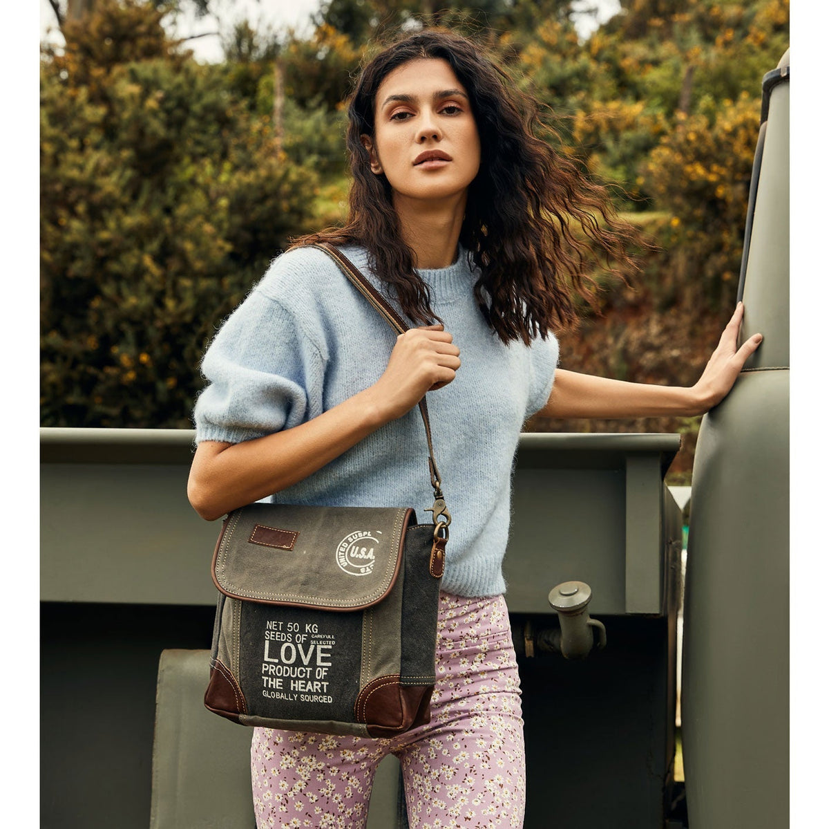 Preppy Gray Shoulder Bag