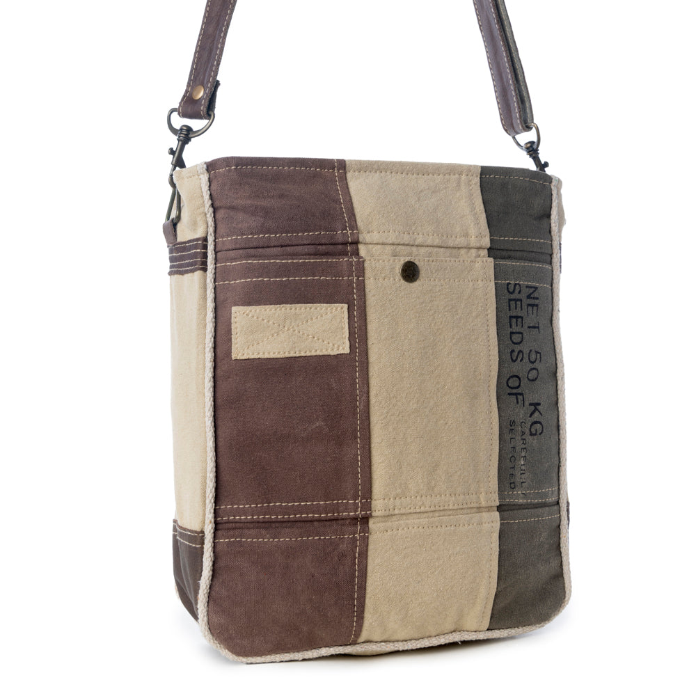 Berrypicking Shoulder Bag