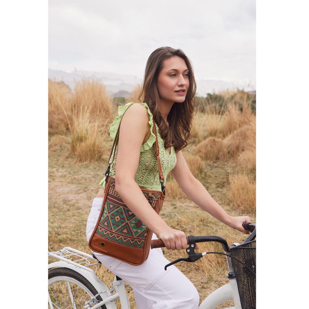 Caramel Burst Shoulder Bag