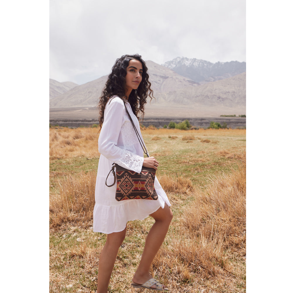 Besa Small & Crossbody Bag