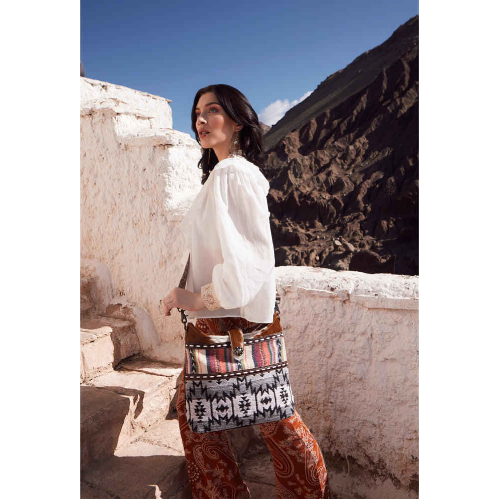 Aspaldiko Shoulder Bag