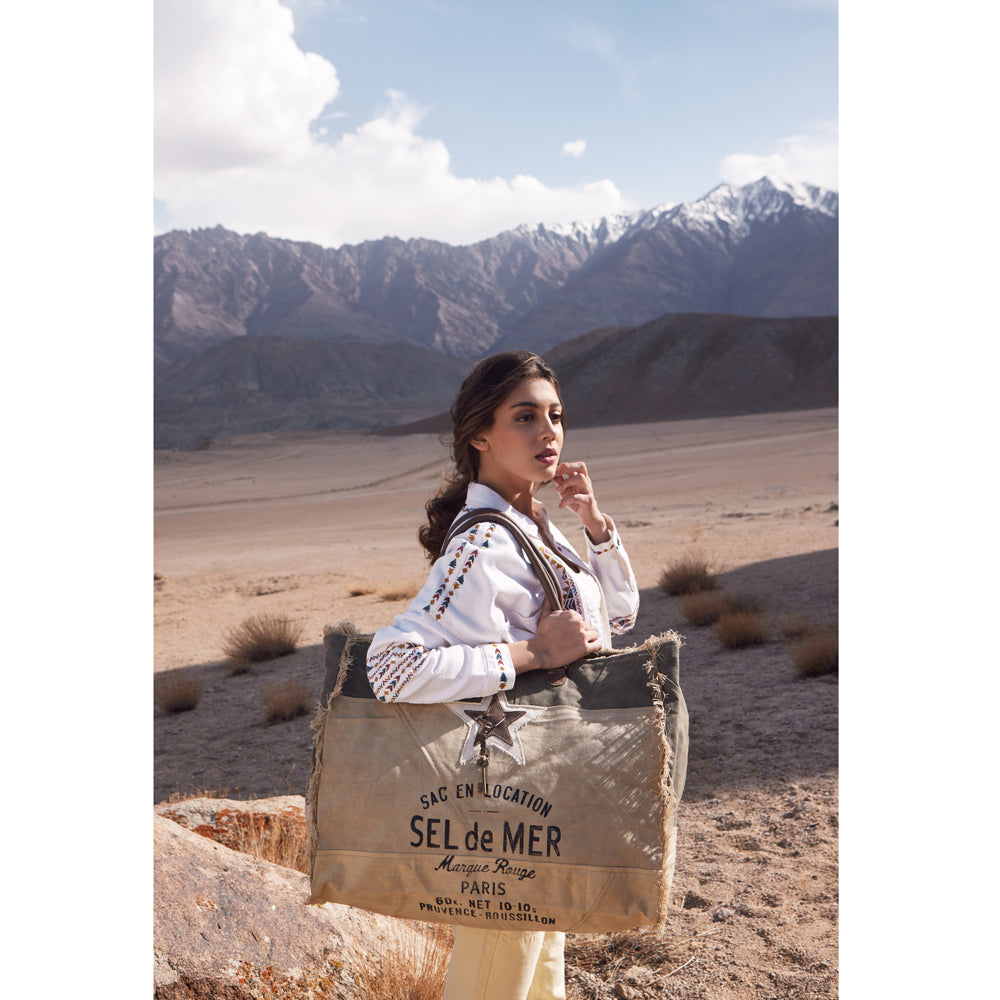 Belamour Weekender Bag