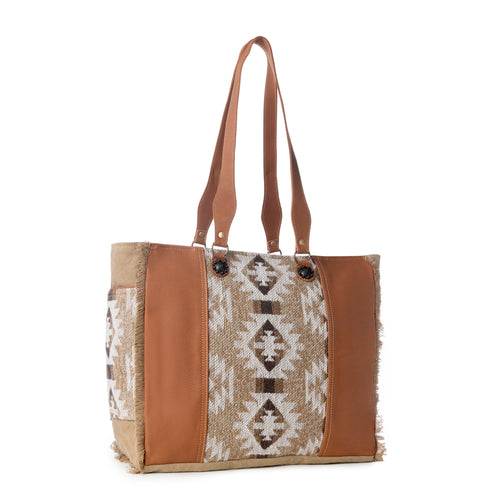 CAMILLA WEEKENDER BAG