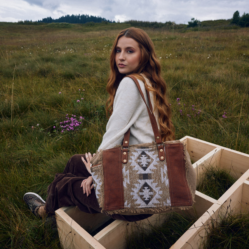 CAMILLA SMALL & CROSSBODY BAG