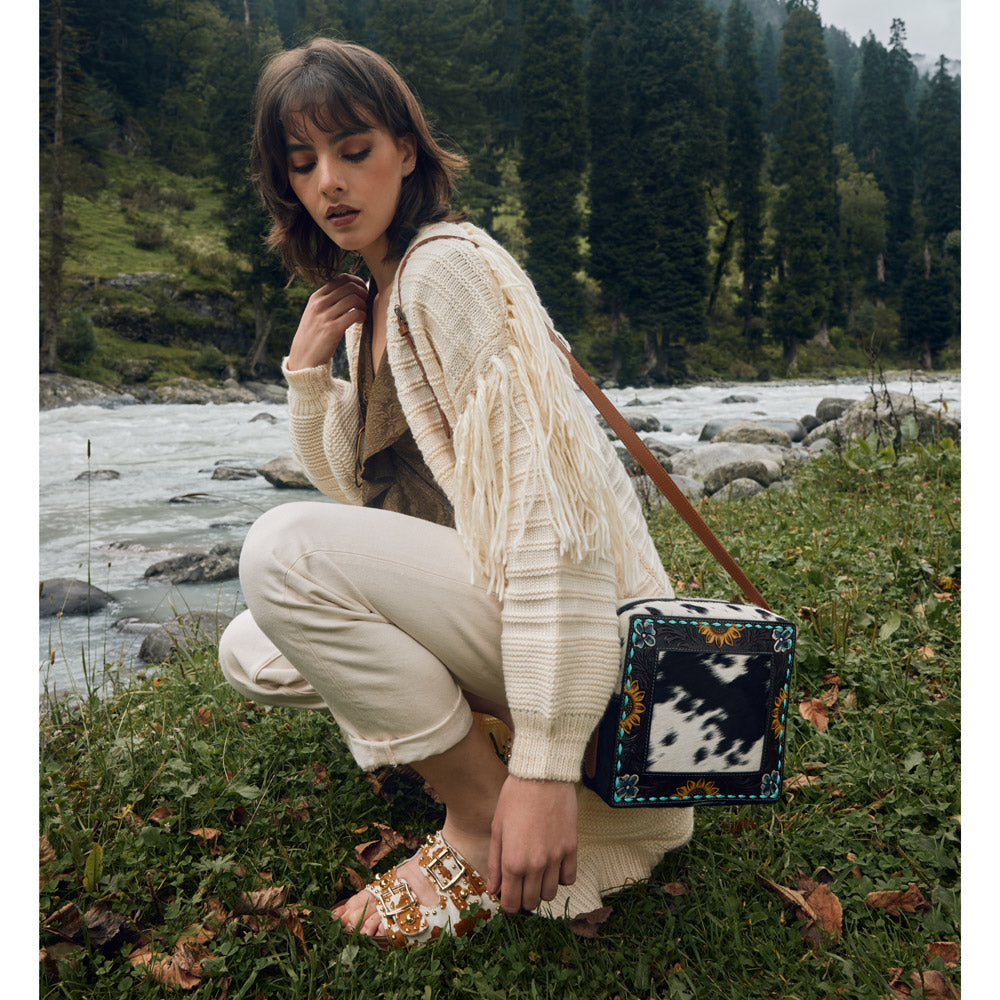 PARKER HAND-TOOLED BAG
