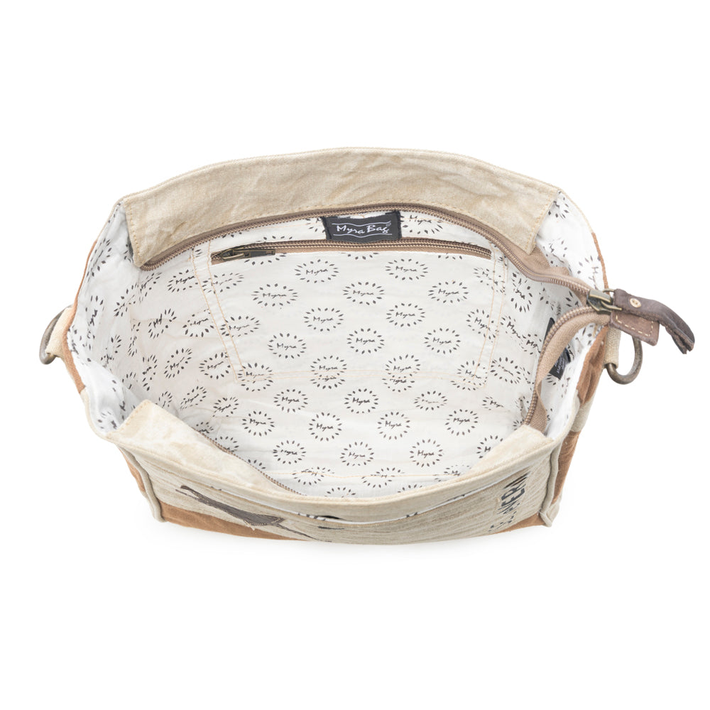 Studded Star Shoulder Bag