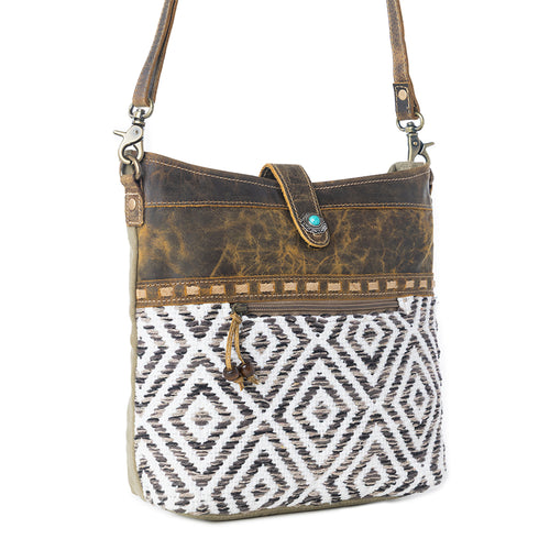Sand Weaver Shoulder Bag