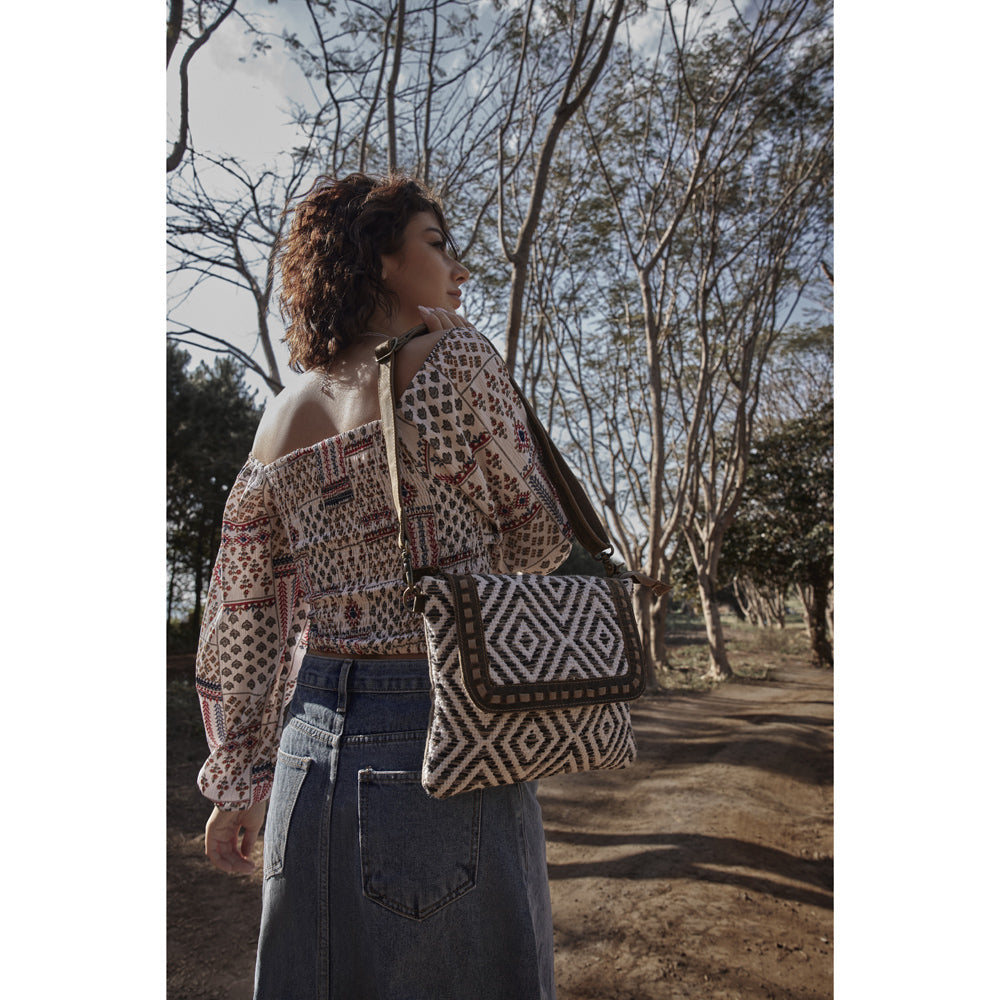 Sand Ateca Weaver Small & Crossbody Bag
