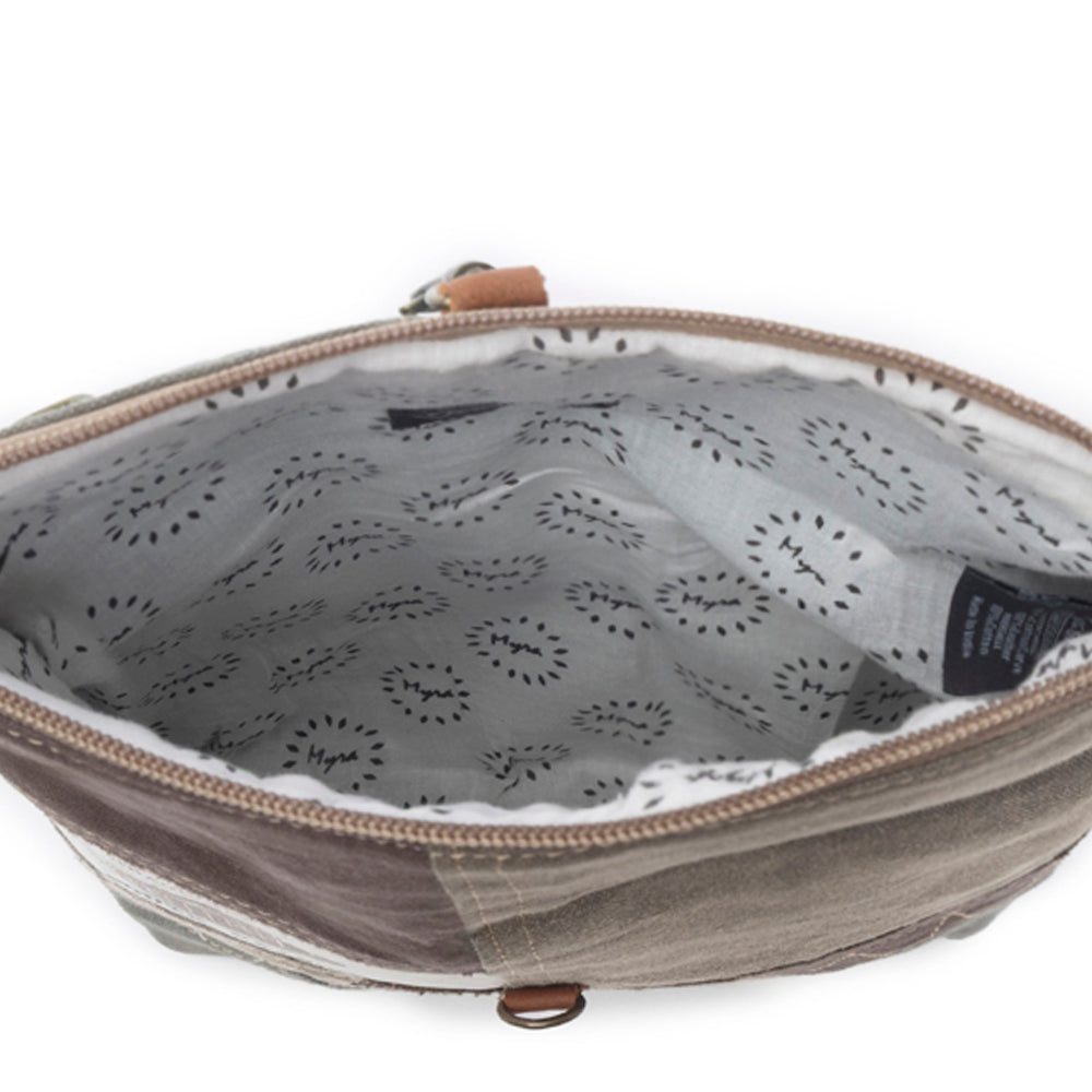 Francais Pathway Flapped Small & Crossbody Bag
