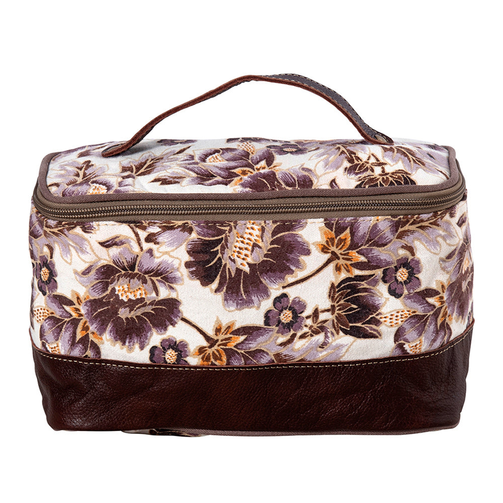 Peonie��������s Pleasure Make-Up Kit