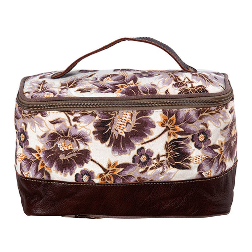 Peonie��������s Pleasure Make-Up Kit