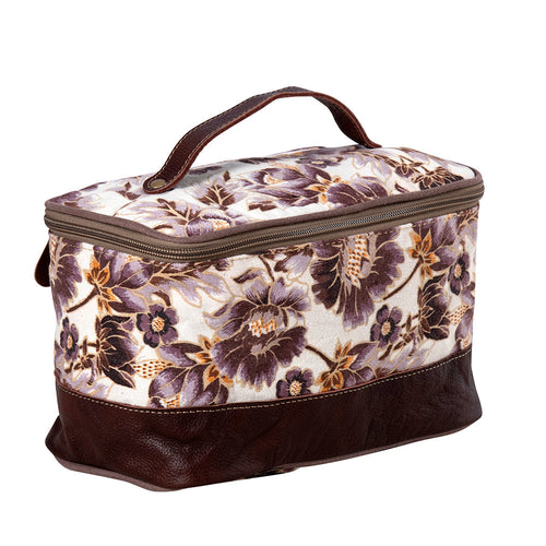 Peonie��������s Pleasure Make-Up Kit