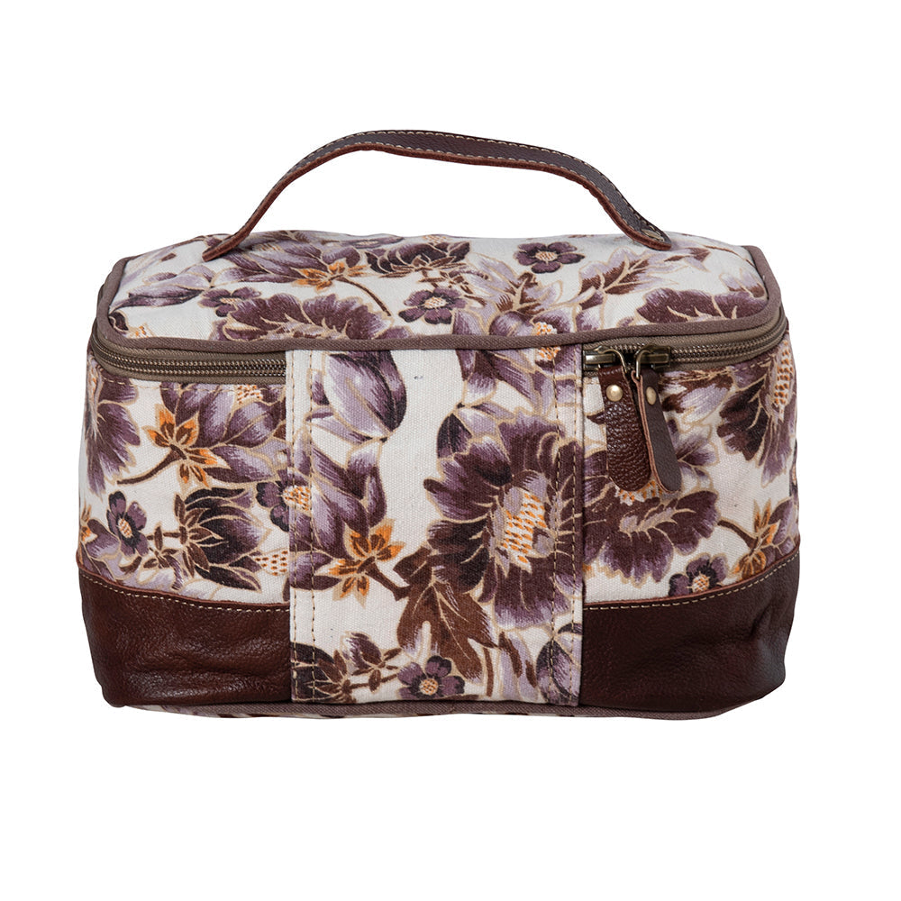 Peonie��������s Pleasure Make-Up Kit