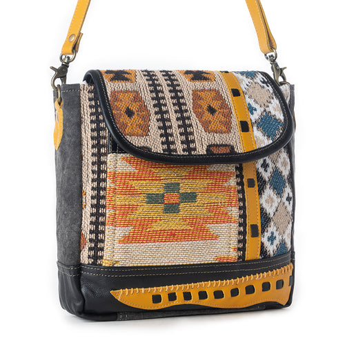 Zonta Mesa Shoulder Bag