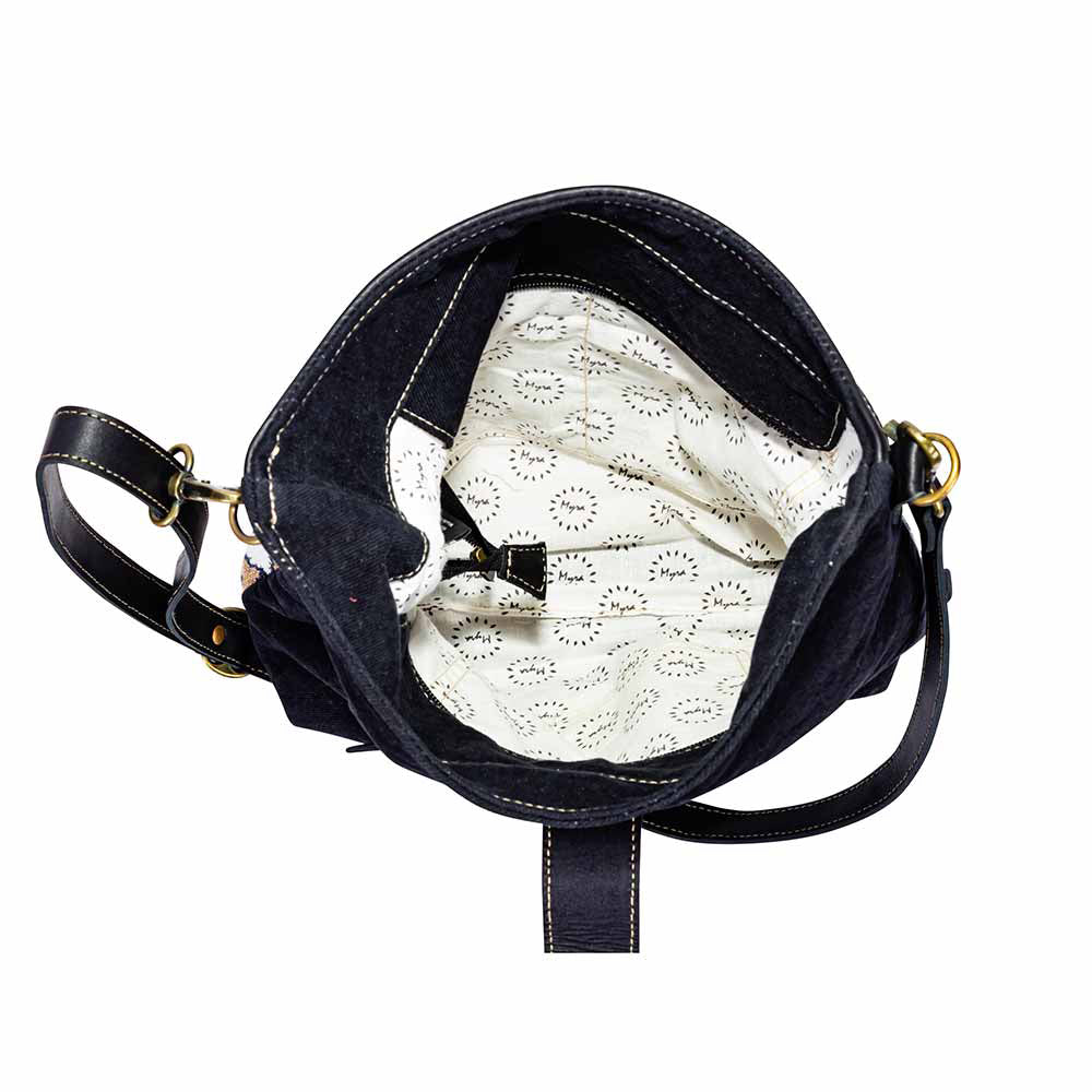 Jenson Bluff's Shoulder Bag