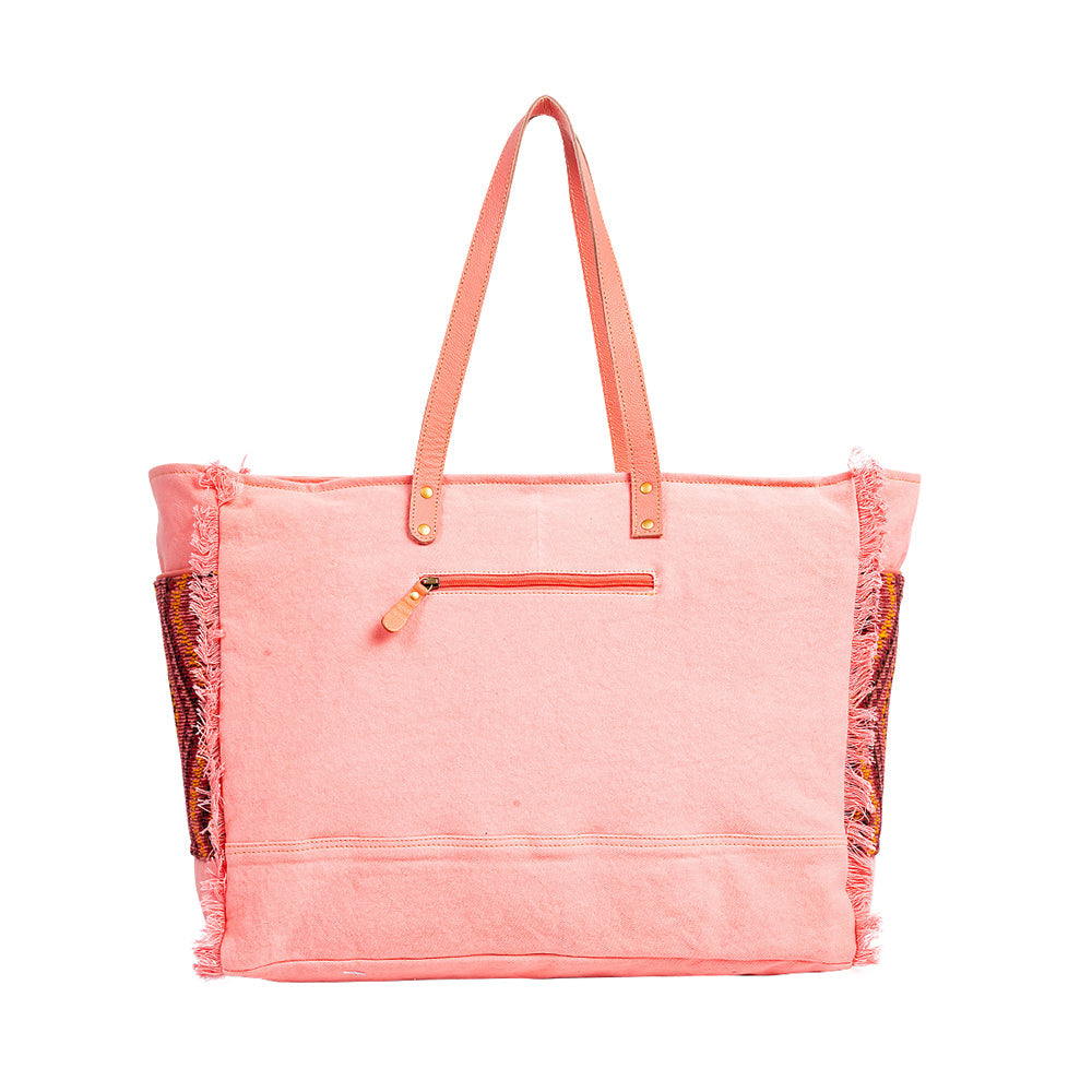 Tonga Ridge Weekender Bag In Salmon & Pink