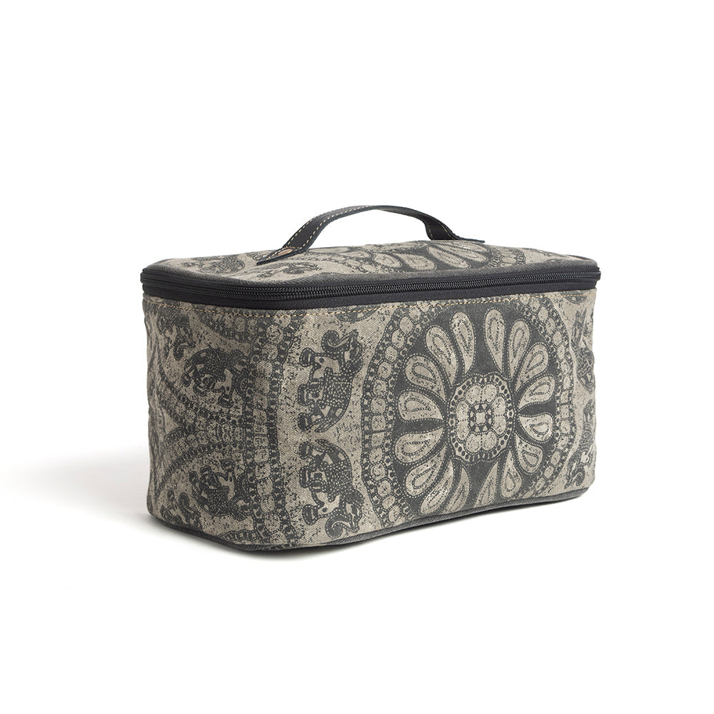 Carmela Toiletries Bag