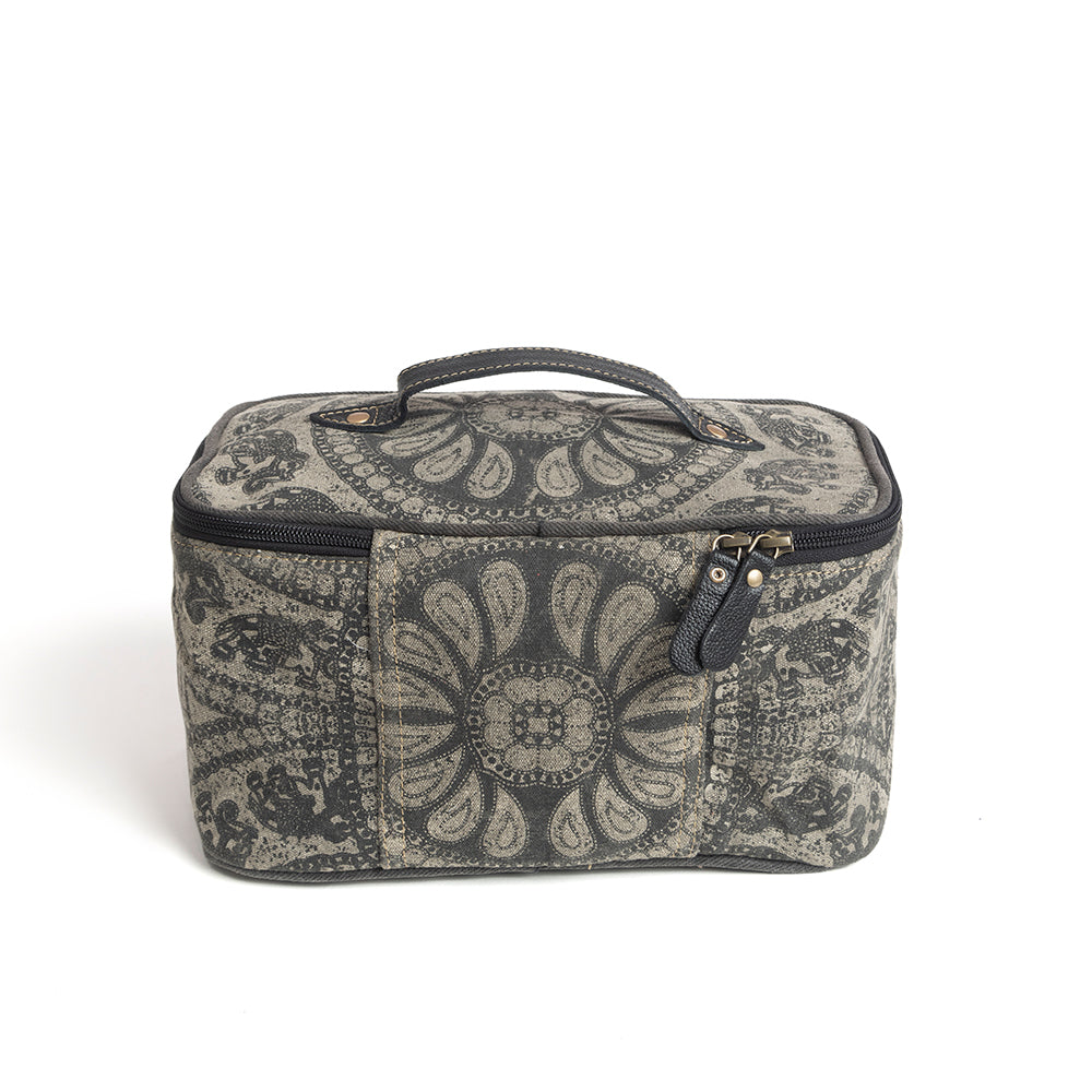 Carmela Toiletries Bag