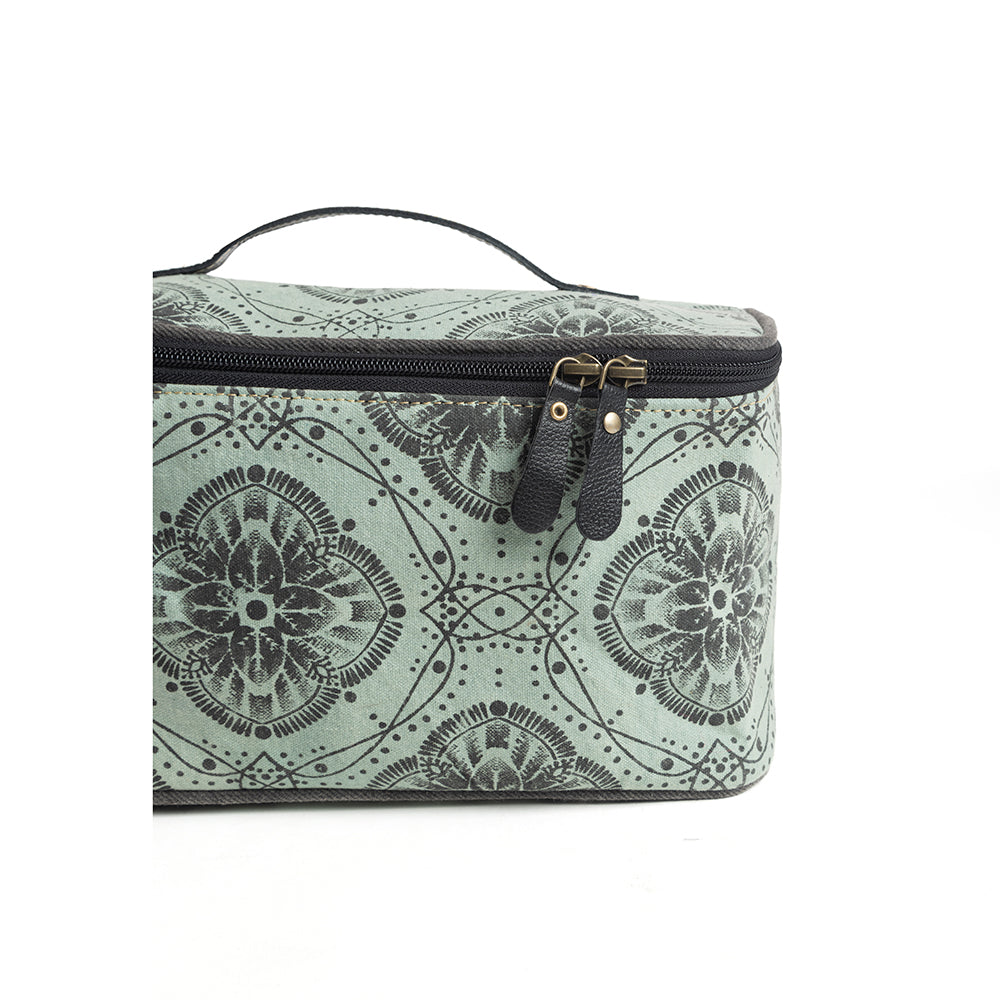 Pilar Pram Toiletries Bag