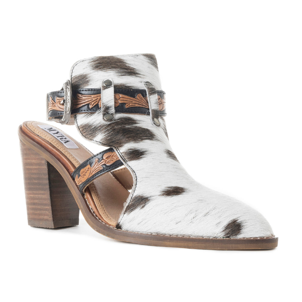 Beth Jane Boot In White And Black Hide