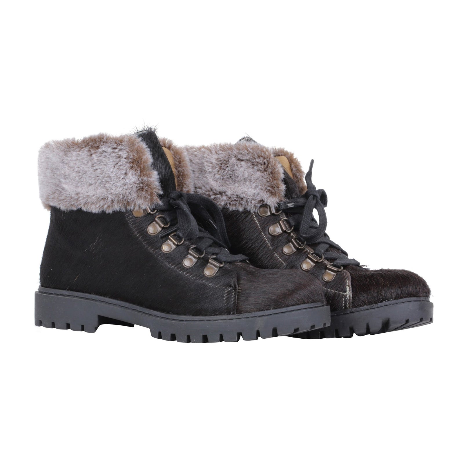Turbulent Boots