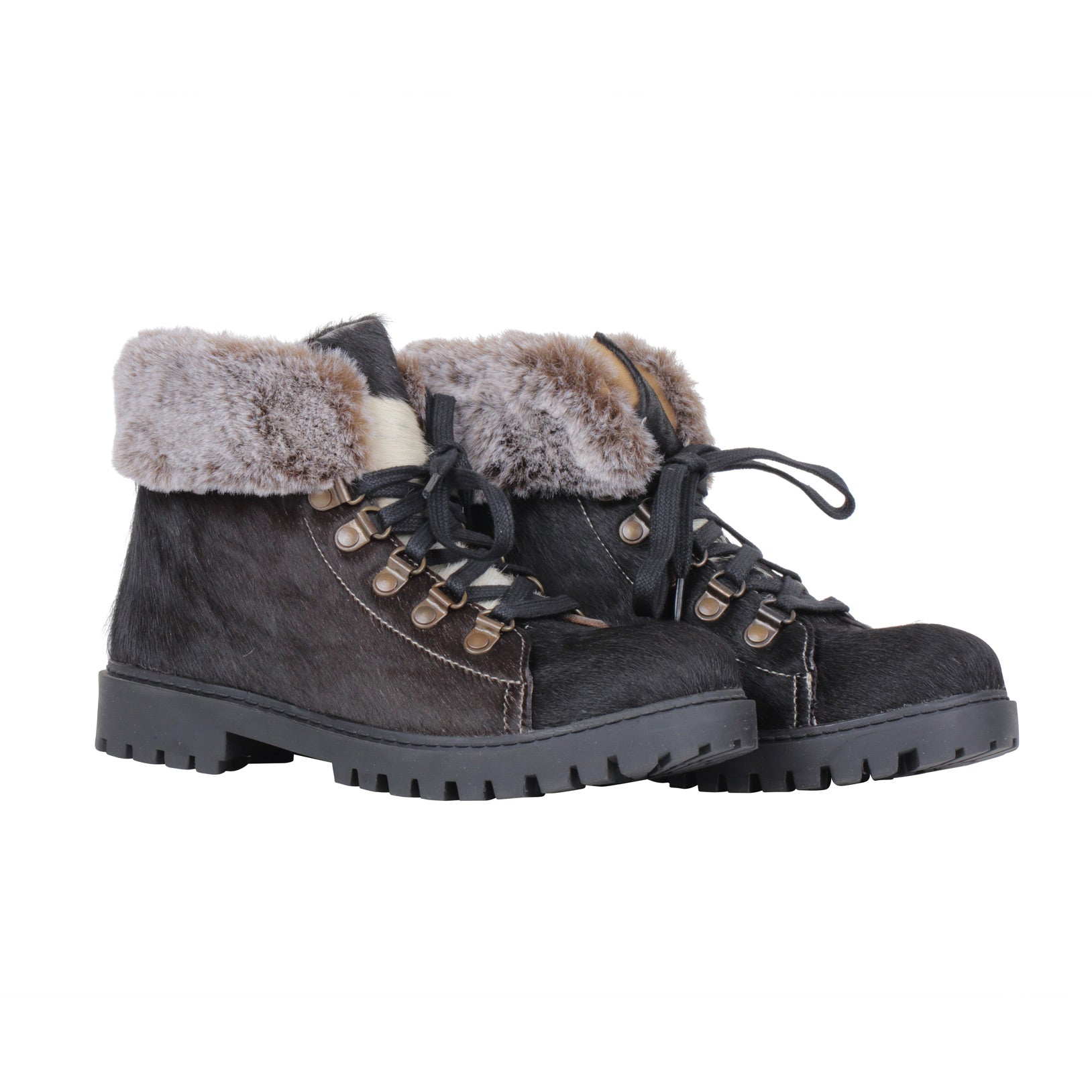 Turbulent Boots