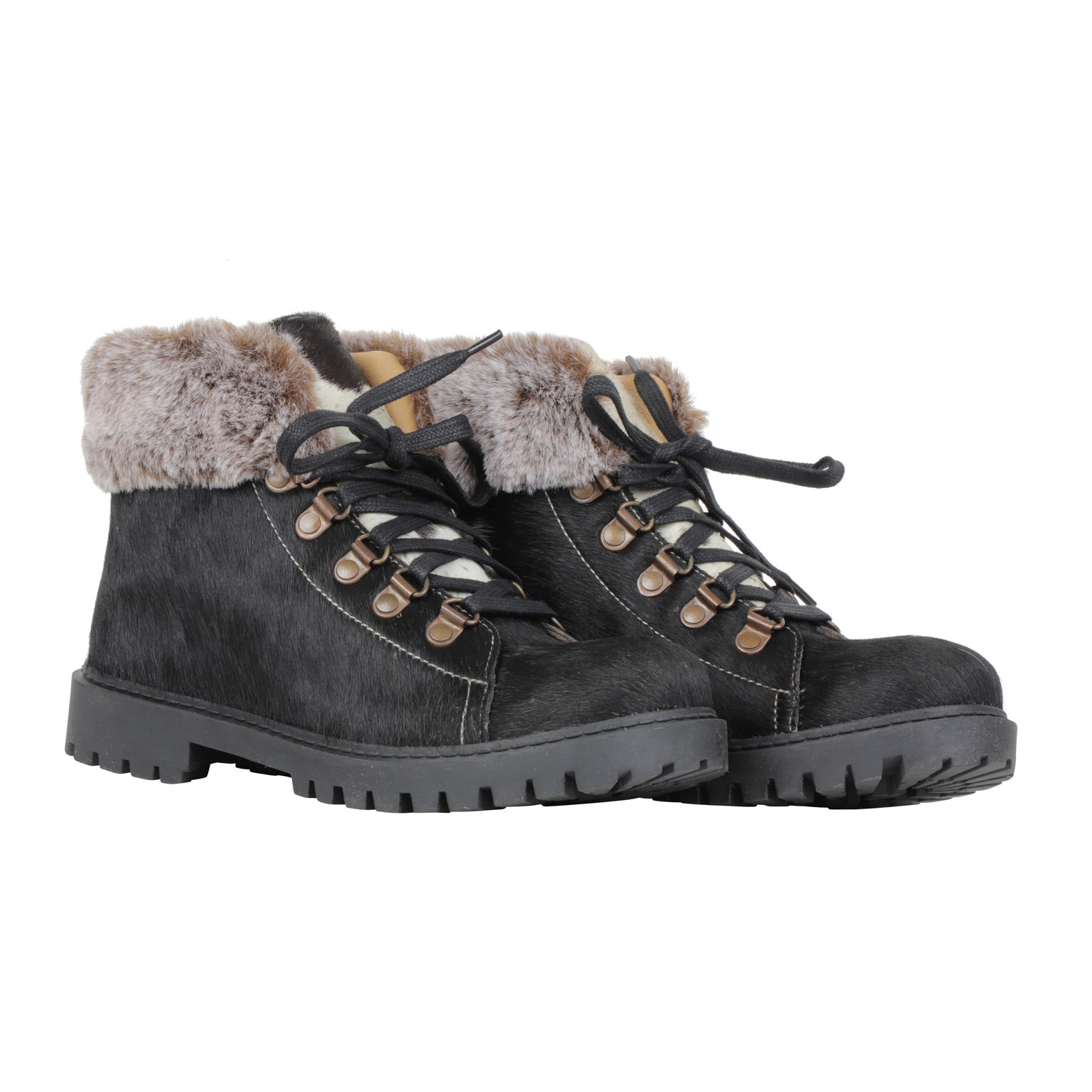 Turbulent Boots