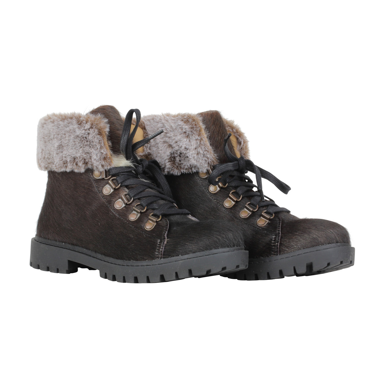 Turbulent Boots
