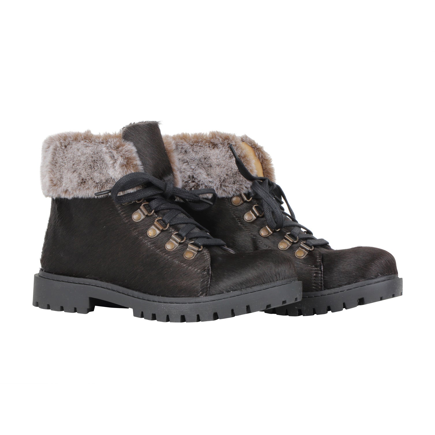 Turbulent Boots
