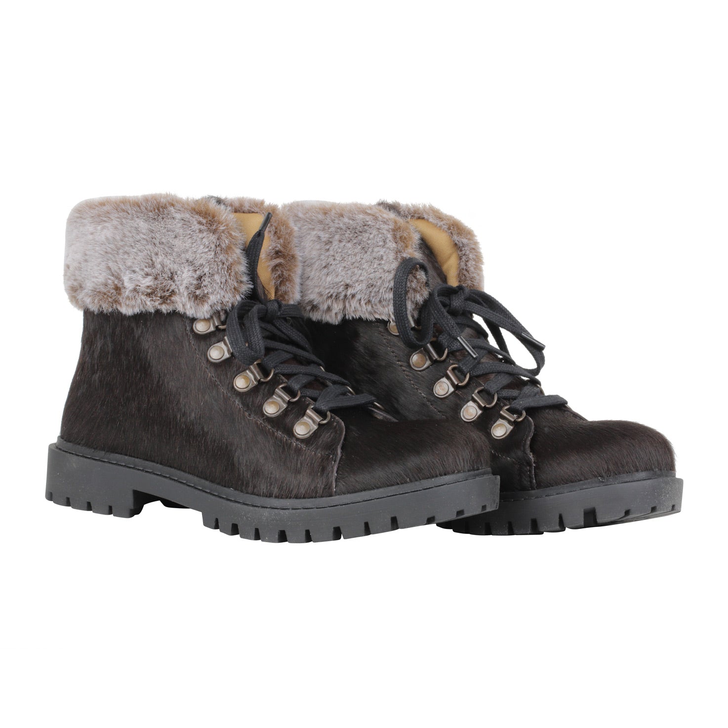 Turbulent Boots