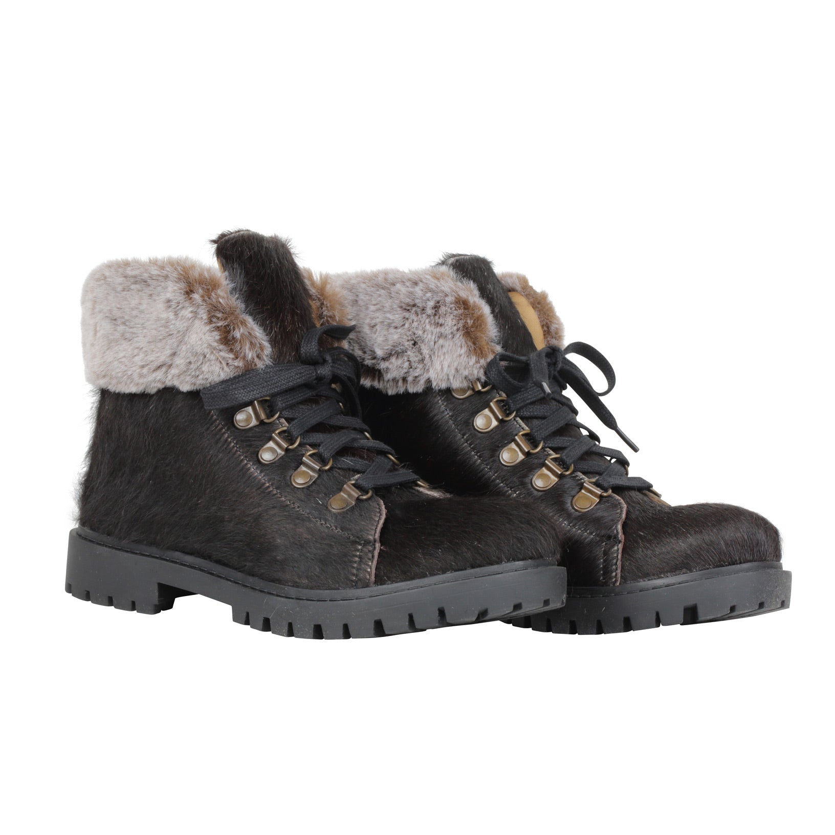 Turbulent Boots