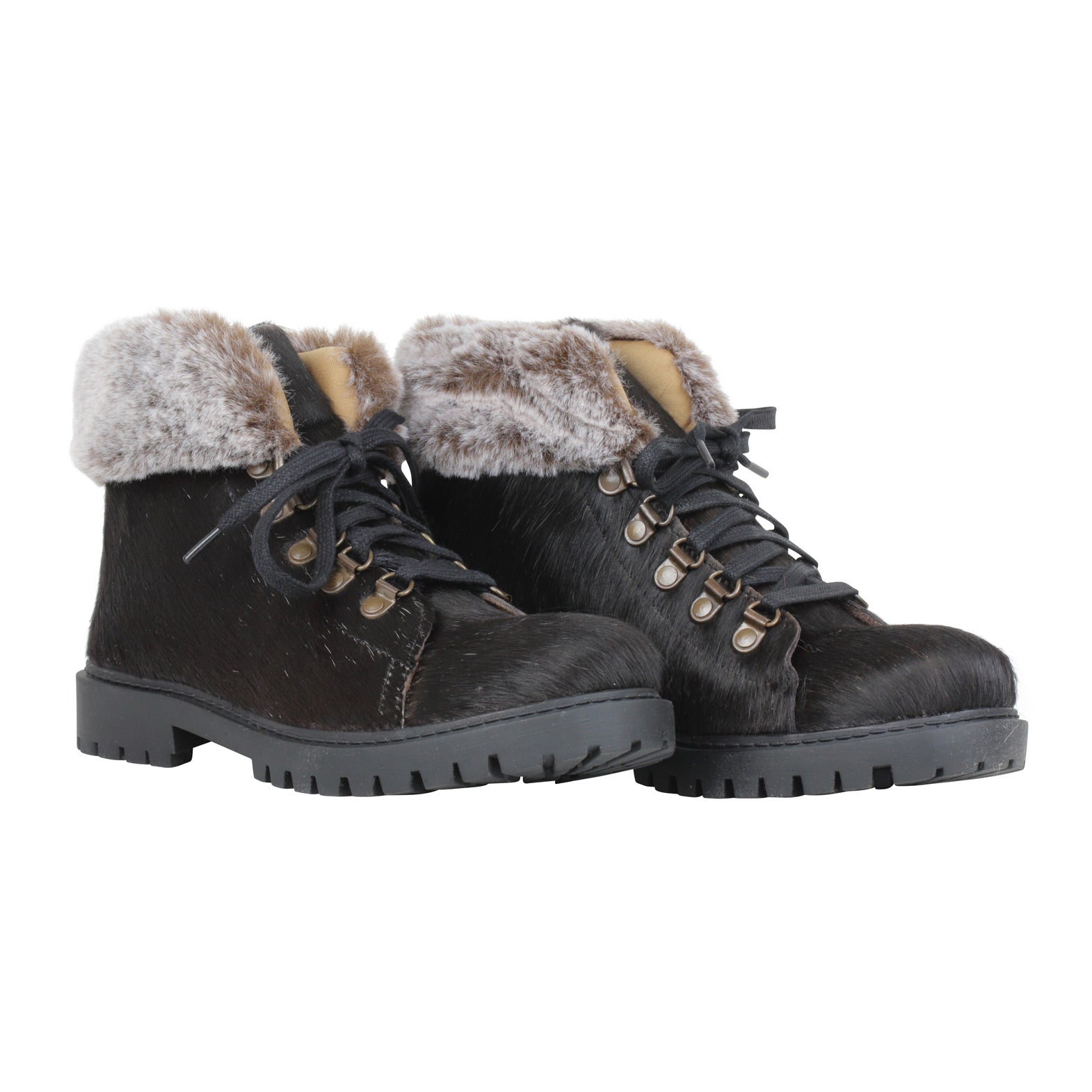 Turbulent Boots