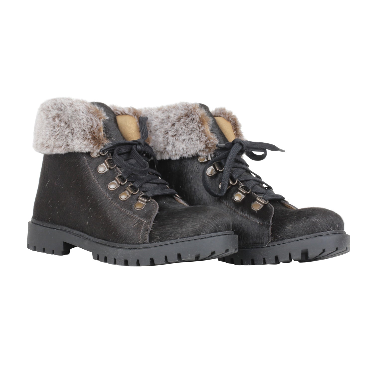 Turbulent Boots