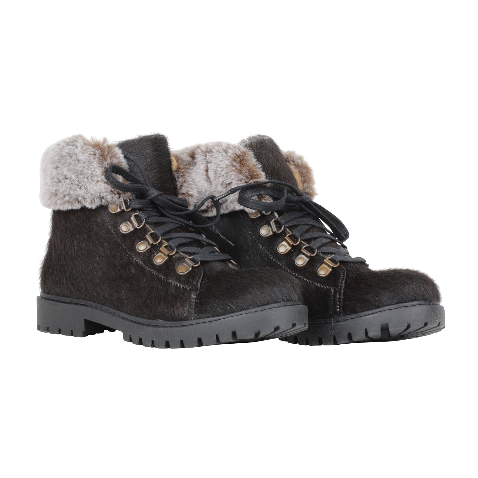 Turbulent Boots