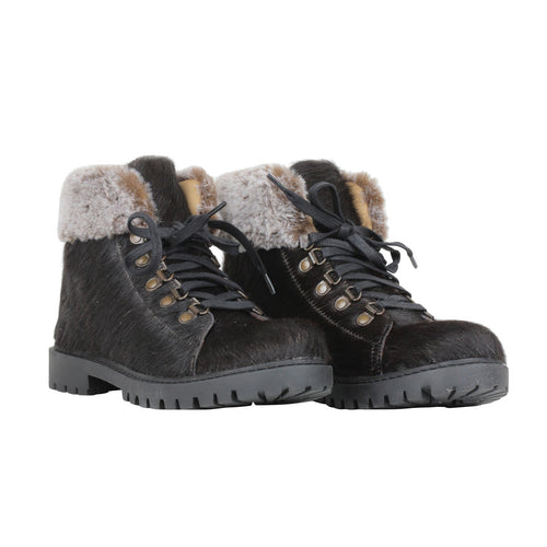 Turbulent Boots